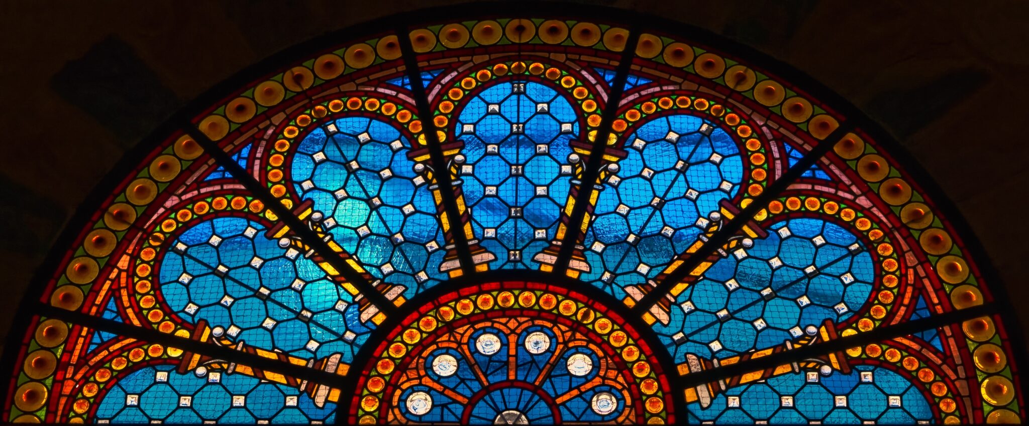 8 Remarkable Window Designs Around the World | Earthwise Windows & Doors